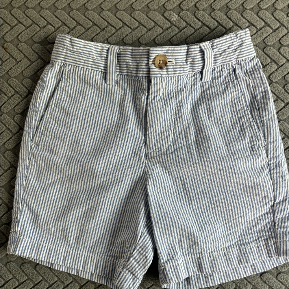 Vineyard Vines shorts